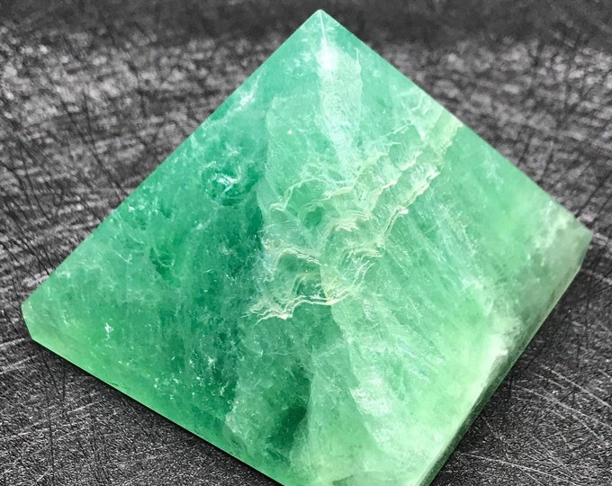 Connect with Nature and Find Emotional Balance with Green Fluorite Pyramid - Healing Crystal for Heart Chakra Activation