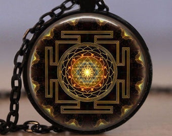 Energized Sri Yantra Yantram necklace mandala kavach buddhist sacred geometry jewelry sri yantra pendant spiritual yoga jewelry gift men's