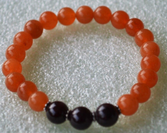 8 mm Carnelian, Garnet Wrist Mala Beads Healing Bracelet - Second Chakra,Regeneration,Protective, Energizing,Manifestation, Business success