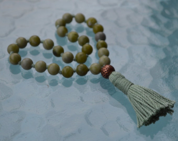 Taiwan Green Jade Hand Knotted Quarter Mala Necklace -Energized Karma Nirvana Meditation 8mm 108 Prayer Bead For Awakening Chakra Kundalini