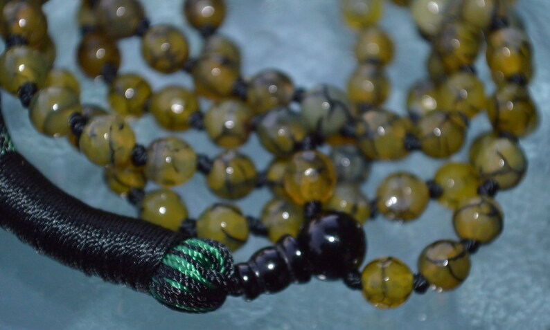 108 Green Agate Dragon Vein Hand Knotted Mala Bead Necklace Buddhist Prayer Beads Knotted Gemstone Mala Energized for Spiritual Awakening