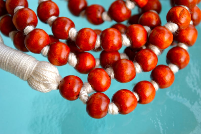Blessed 108 Wooden Dyed Hand Knotted Mala Beads Necklace Nirvana Karma 8 mm Prayer Beads For Awakening Chakra Kundalini Meditation