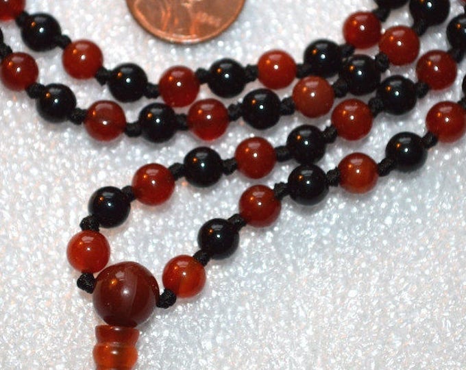 108 Mala beads Womens mala necklace Onyx & Carnelian necklace Meditation beads Mala jewelry Boho necklace Gemstone necklace Yoga gifts