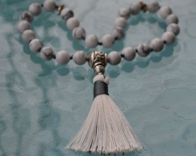 8mm White Howlite Mala Beads, Mini Travel Mala Prayer Beads 27, Yoga, Meditation, Midnight Moon, Crescent Moon Charm, GiftChristmas