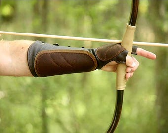 Leather Archery Arm Guard – Handmade Forearm Bracer for Bowhunting, Target Shooting, LARP, Cosplay, & Medieval