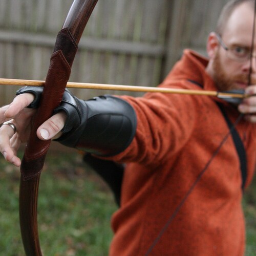 bow and arrow hand guard