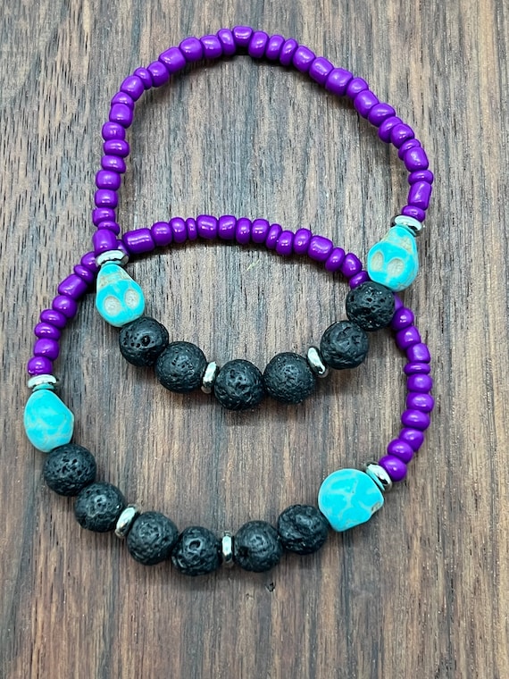 Turquoise skull diffuser bracelet, stretch bracelet with turquoise skull beads and lava beads, self care essential oil bracelet