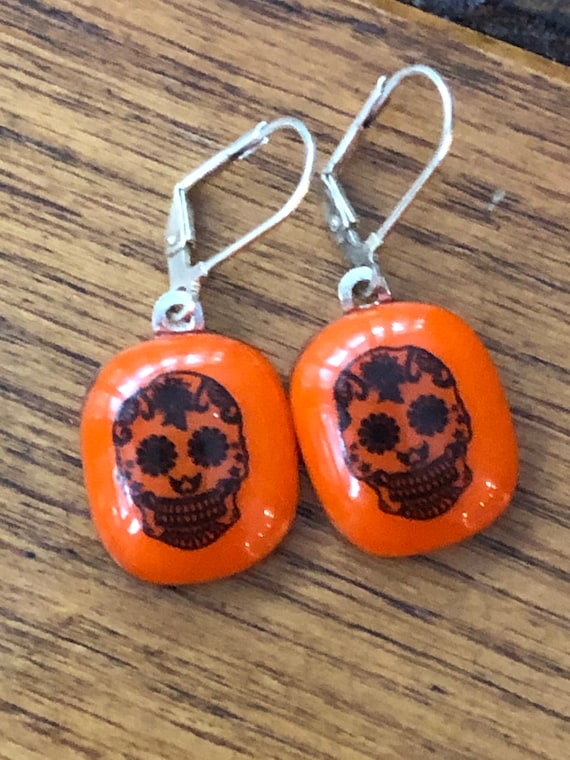 Sugar skull earrings, day of the dead earrings, orange sugar skull dangle earrings, orange decorative skull dangle earrings, day of the dead