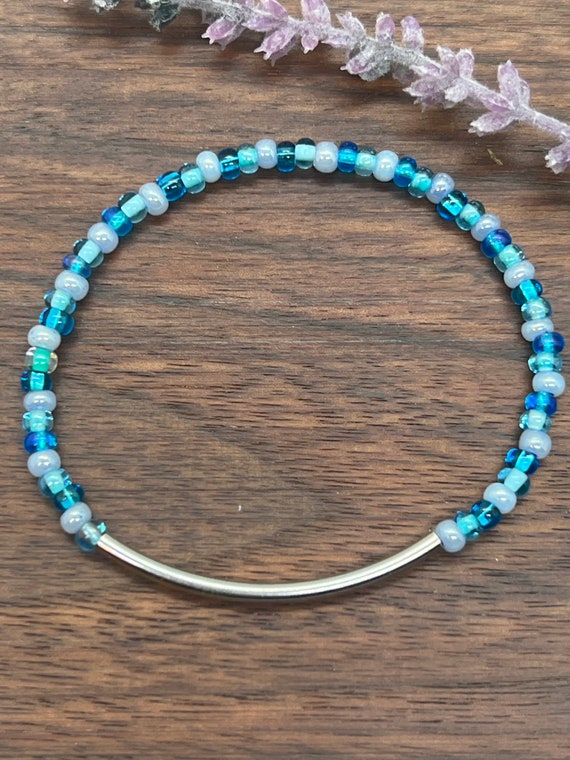 summer bracelet for women, blue beaded stretch bracelet, stackable beaded bracelet, beaded bracelet with brass tube, beaded blue fbracelet