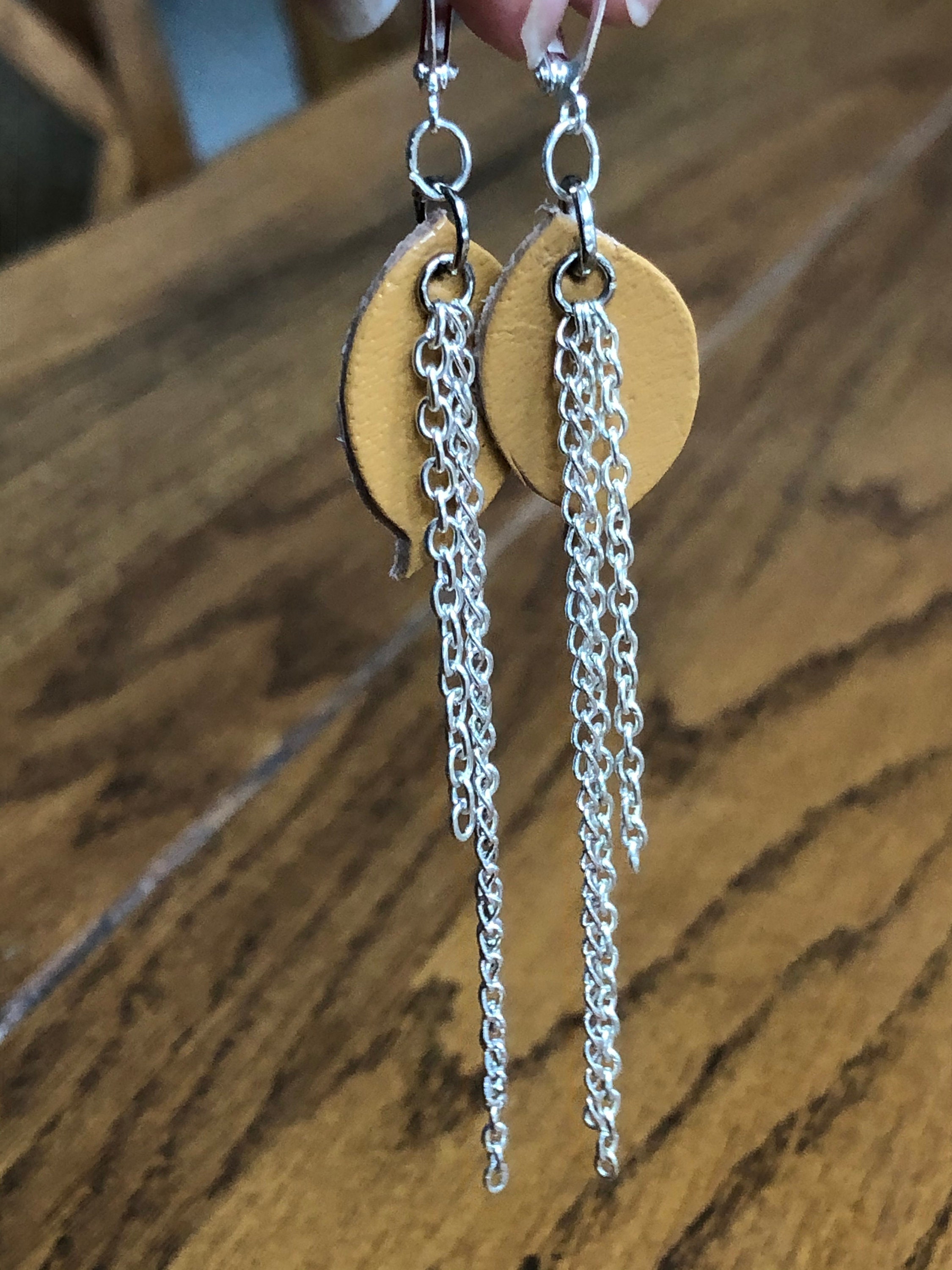 Thin chain earrings online