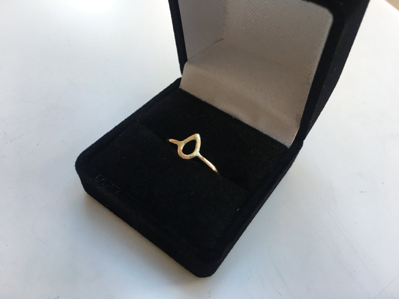 14K Gold Ring Raindrop or Teardrop Shape Open Figure Hallmarked 14K 1.3mm Band SOLID GOLD Hammered Texture