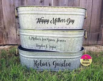 Personalized Galvanized Flower Planter•Flower Planter•Gardening Accessories•Mothers Day Gift•Outdoor Decor•Patio Decor•Flower Pot•Gifts