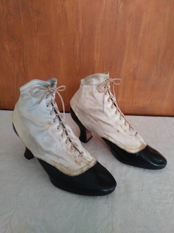 Vintage Capezio Dance Boots Black White 