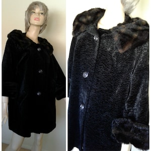 Vintage 50s/60s Black Coat Faux Fur Cuffs Crushed Velvet Cocktail Swing Coat Evening Coat/1950/Mod 1960 Mad Men/M~L/Fall Winter Halloween
