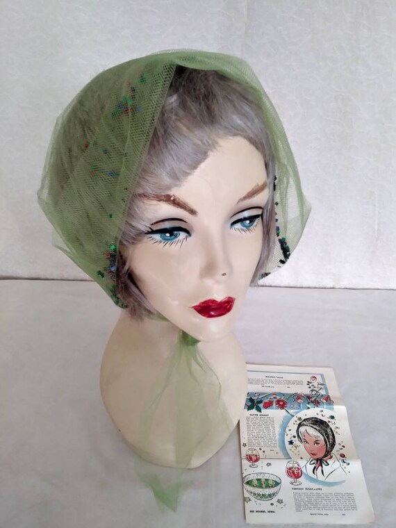 Vintage 50s/60s Green Bonnet Scarf Hat/Glitter Re… - image 2