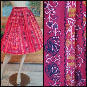 Vintage 50s/60s Red Cotton Print Skirt/Small 27 inch/1950 Rockabilly Pinup/Rose Hearts/Black White Yellow/Valentine Love