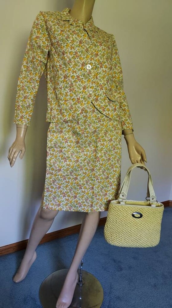 Vintage 60s/70s Skirt Suit Jacket Set/ Cotton Flo… - image 10