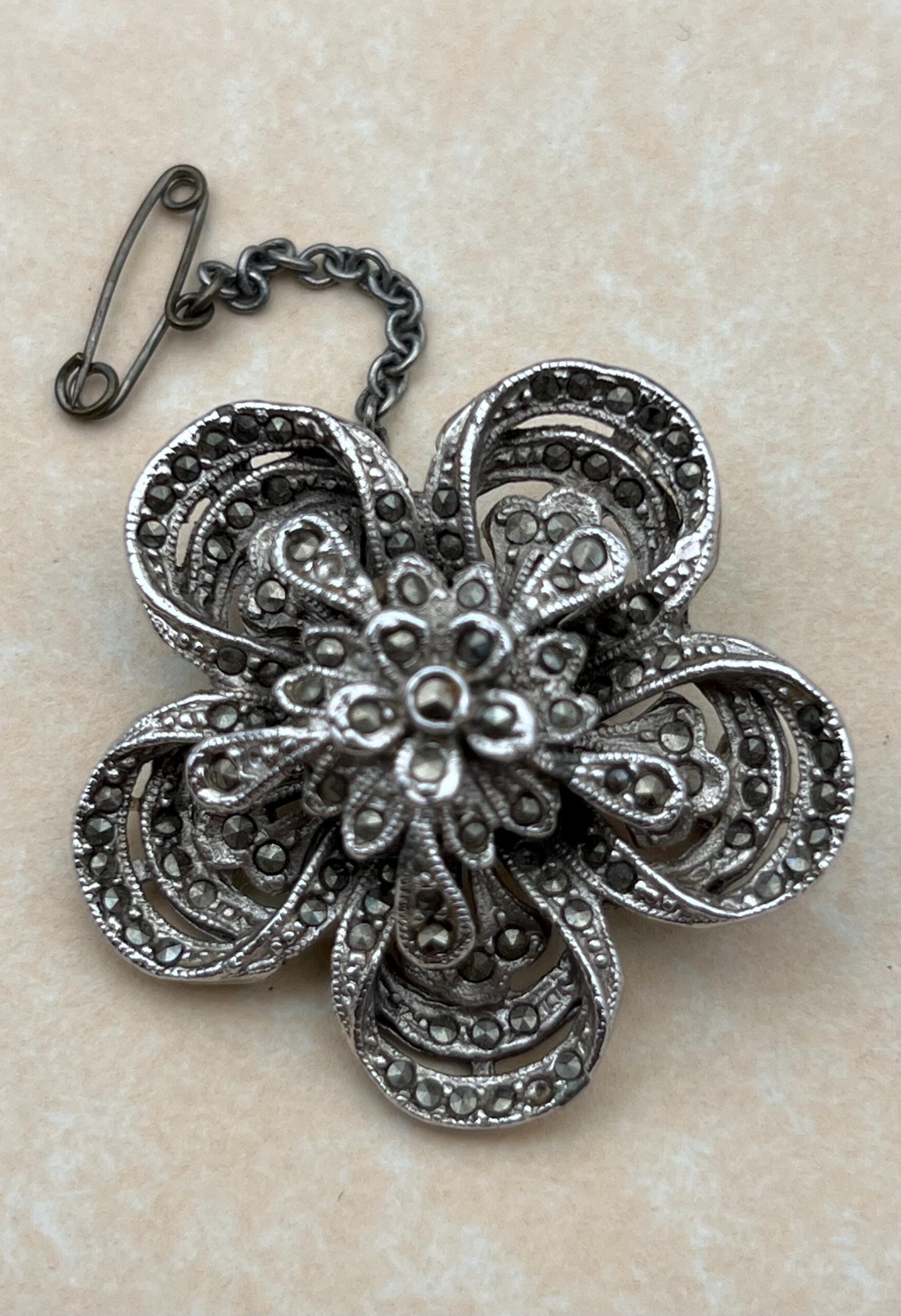 Broche Vintage Hollywood Argentée Décor Mobile - Occasion Bon état