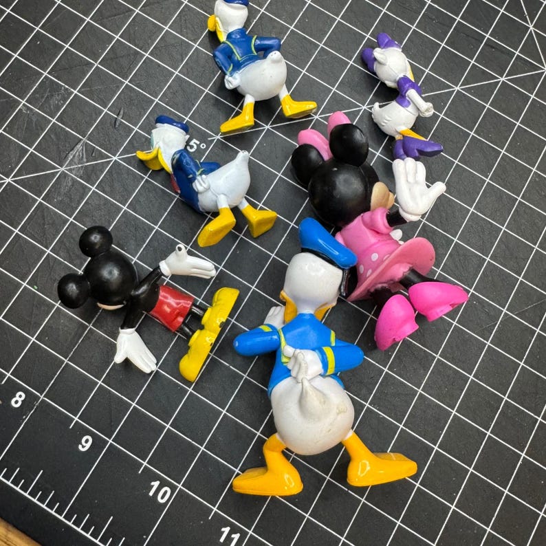 Disney Micky Maus Minnie Donald Daisy Duck PVC Figur Lot Vintage Spielzeug Bild 3