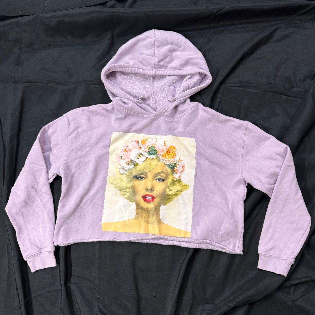 Lavender Marilyn Monroe Floral Graphic Cropped Hoodie Women's Size
