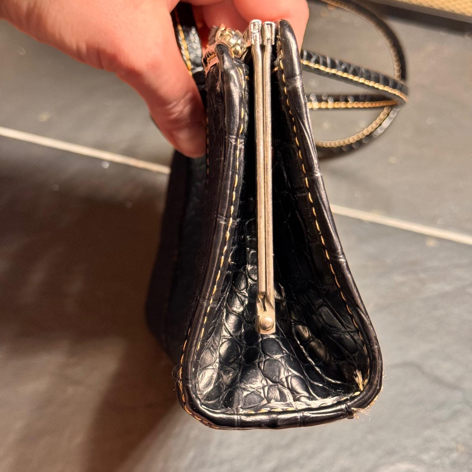 Y2K Tommy Hilfiger Monogram Croc Embossed Kiss Lock Crossbody 