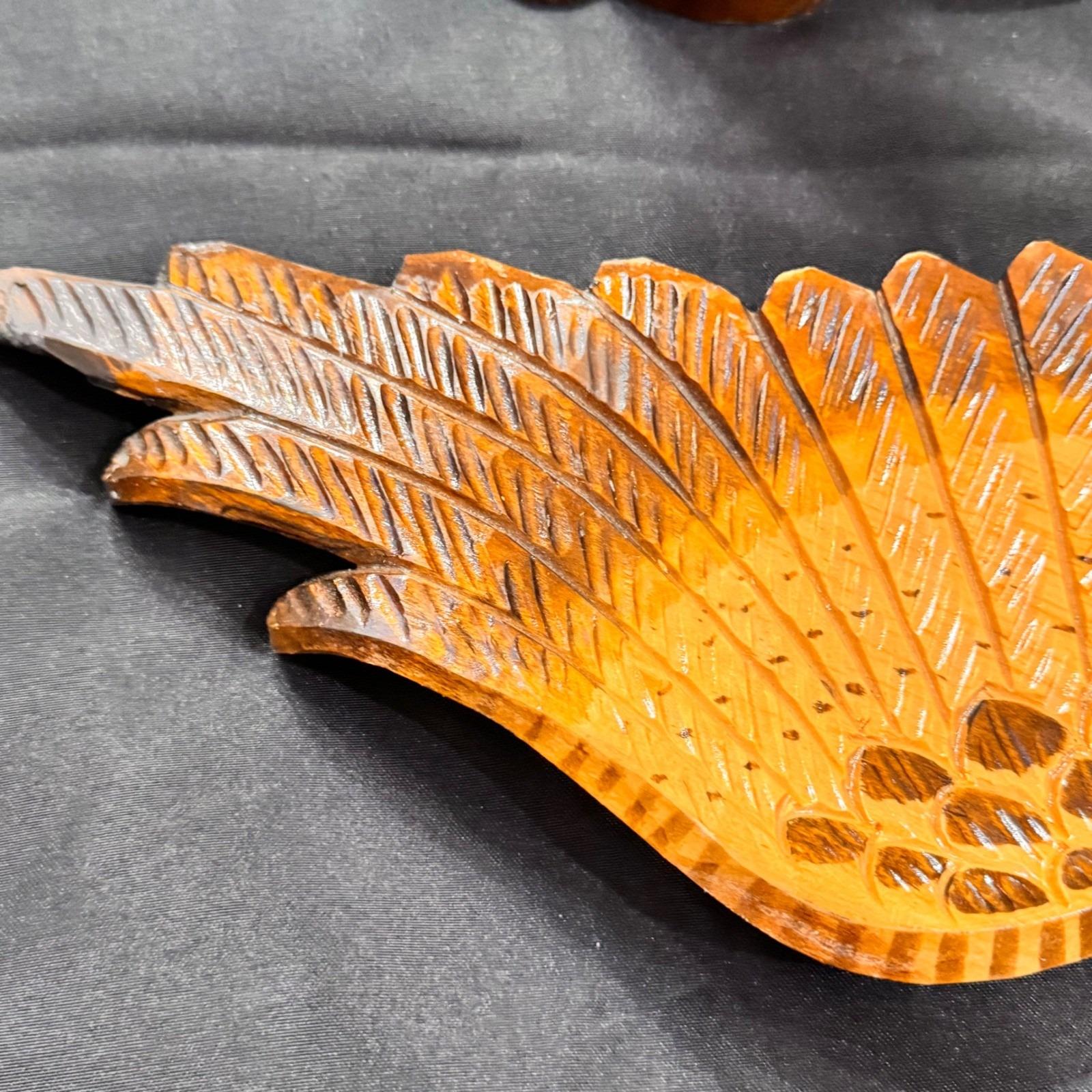 飛翔する鷲の木製彫刻 鷲 彫刻 像 大鵬展翅 木製の飛翔する鷲の像