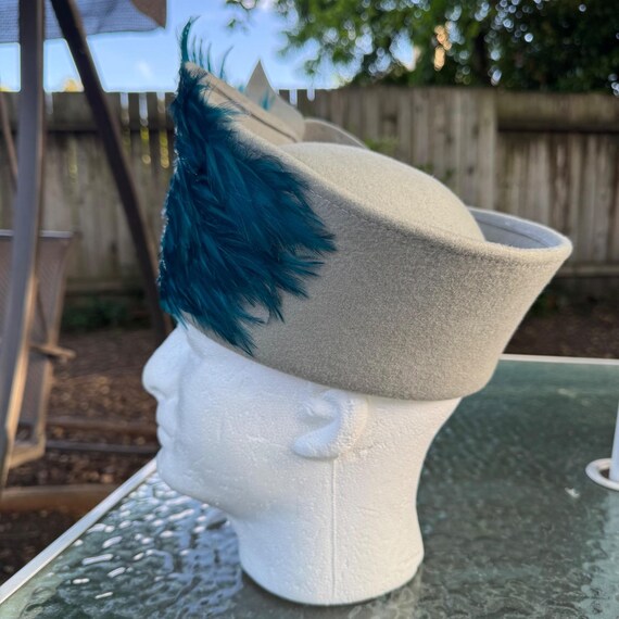Vintage Mr. John Moderne Gray Wool Felt Pillbox Hat Teal Feathers Studded Bow View 5