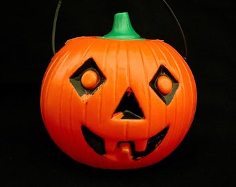 Halloween Candy Pail. Vintage Jack O' Lantern Trick or Treat Pumpkin ...