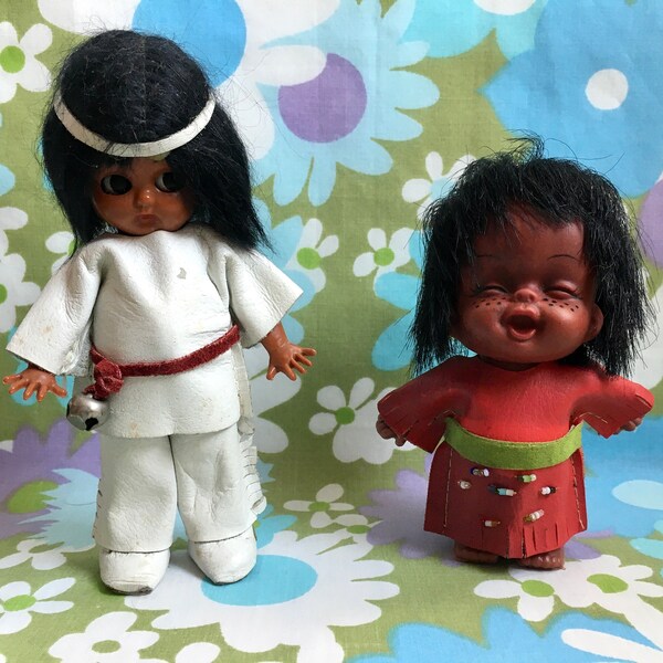 Vintage Pair of Native American Outfit Sleeper Kewpie Baby Doll Big Eyes Cute Small Hawaiin Figure Toy