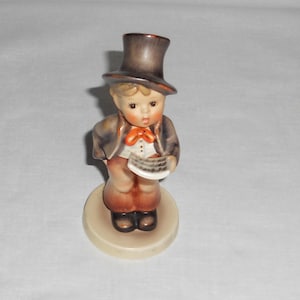Vintage Hummel Goebel Figurine Street Singer - #737 - Made In W. Germany - Year 1970s