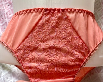 Vintage 1970s Coral Peachy Pink Nylon Pants, Panties, Knickers, Lingerie, Underwear.