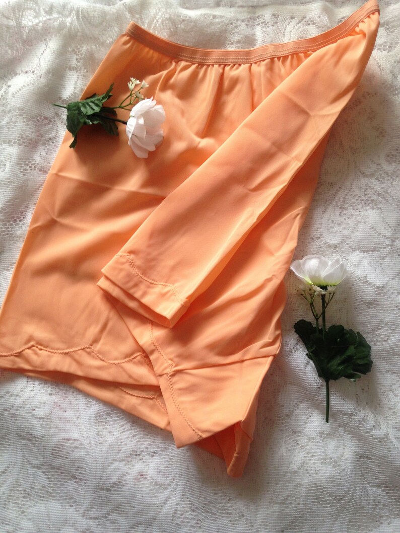 Vintage 1950s, 1960s Peach Knickers, Tap Pants, Panties. Lingerie, Underwear, Nylon. image 5