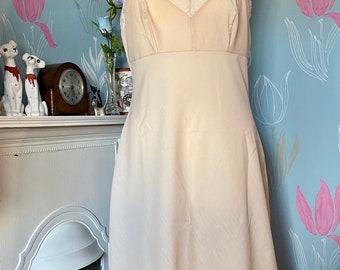 Vintage Peachy Beige Full Slip. Lingerie, Underwear, Petticoat.