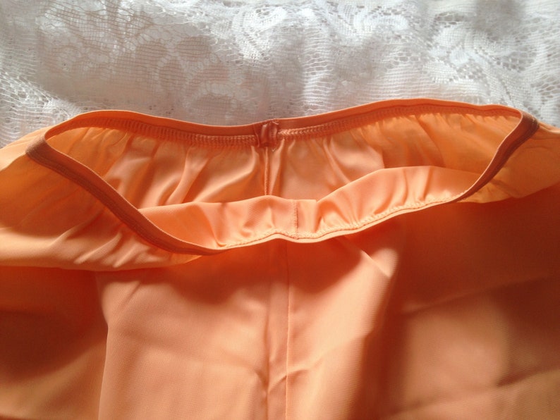 Vintage 1950s, 1960s Peach Knickers, Tap Pants, Panties. Lingerie, Underwear, Nylon. image 8