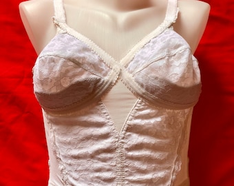 Vintage 1970s classic style longline white bra, from Playtex. Lingerie, underwear, brassiere, Pin-Up. Size 34B