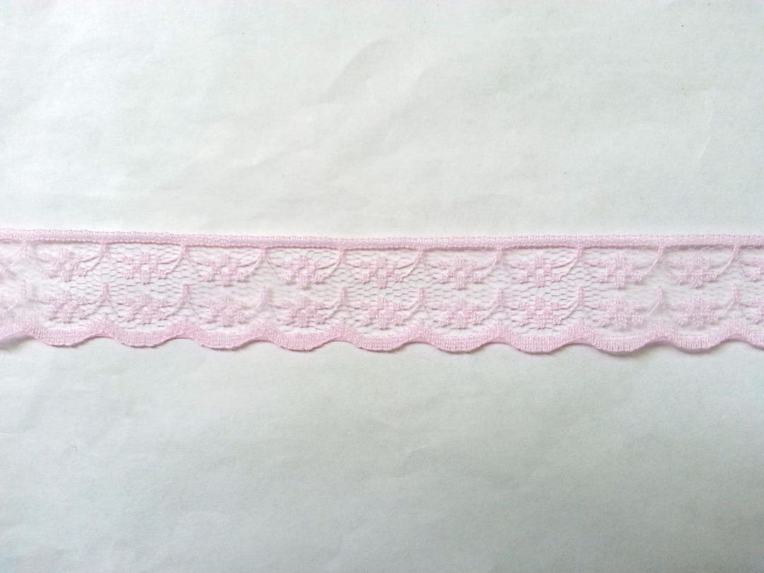 10 Yards of White Lace Trim/ 10 Yards of White Lace Ribbon Approx