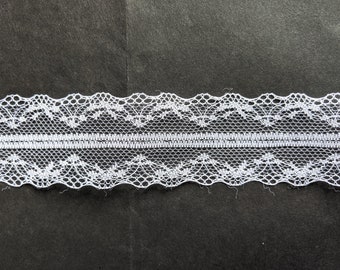 10 Yards of White Lace Trim/ 10 Yards of White Lace Ribbon, Approx. 1.5" (3.8 cm)