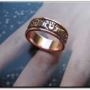 Solid Copper Claddagh Band Ring #CRI969 Available in sizes 5 thru 15.