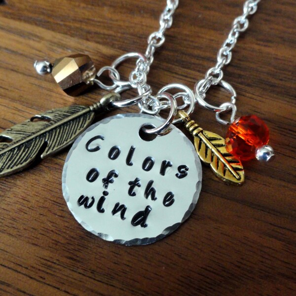 Joyería-C27p-colores de los regalos del viento-plumas collar-Pascua inspiraron en colores del collar del viento-Pocahontas