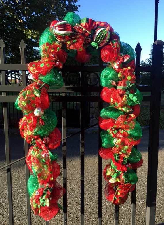 9ft Pre Lit Whoville Inspired Deco Mesh Garland Grinch Image 0