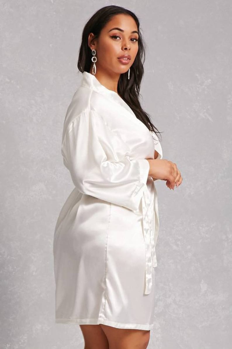 Getting Ready Robe for Plus Size Bride