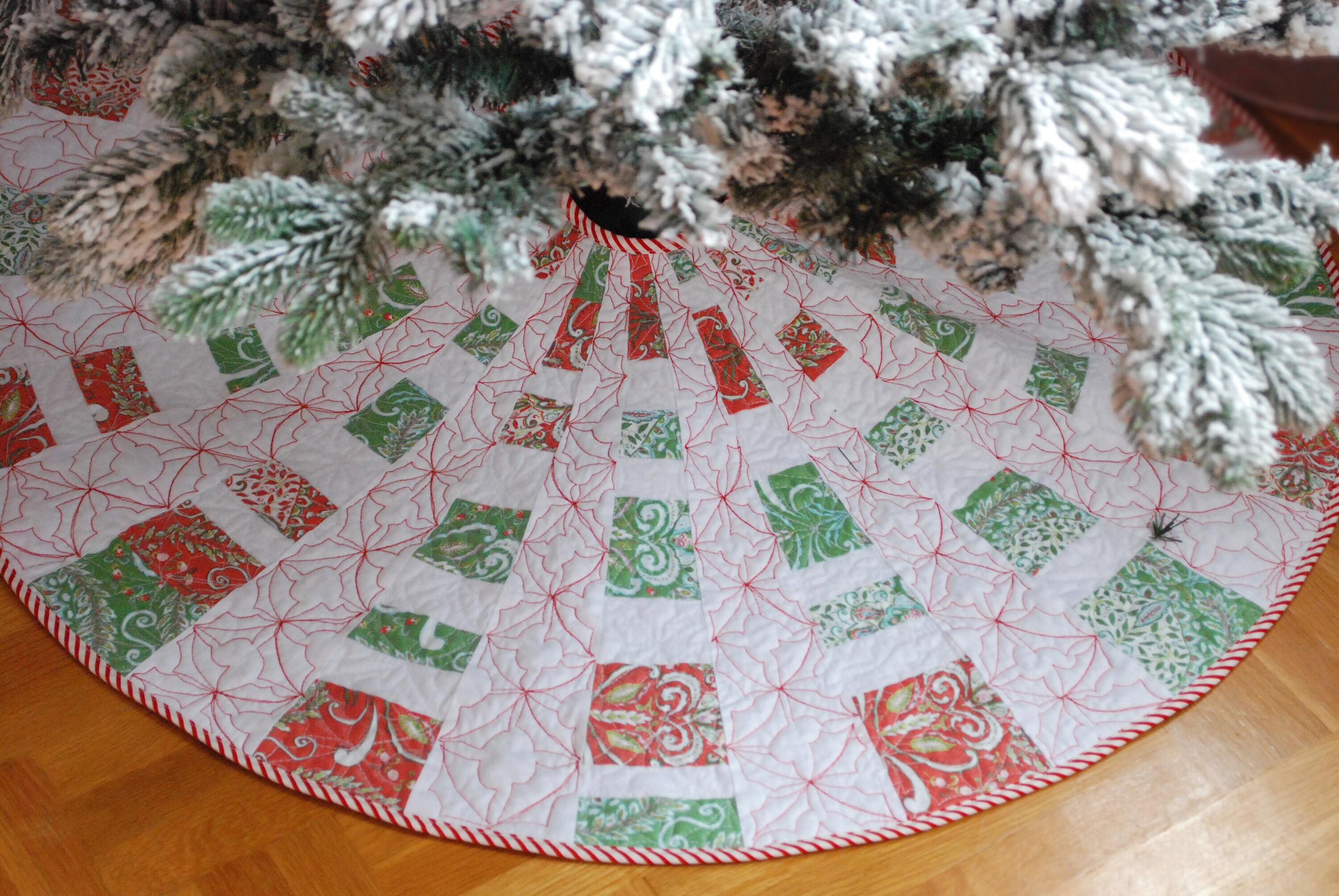 Quilted Christmas Tree Skirt Modern Christmas tree skirt Etsy