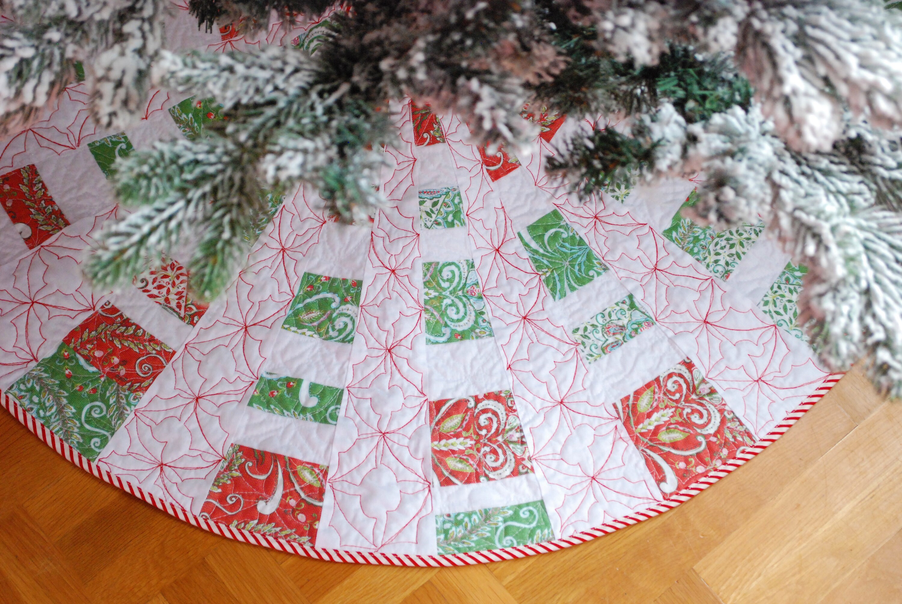 Quilted Christmas Tree Skirt Modern Christmas tree skirt Etsy