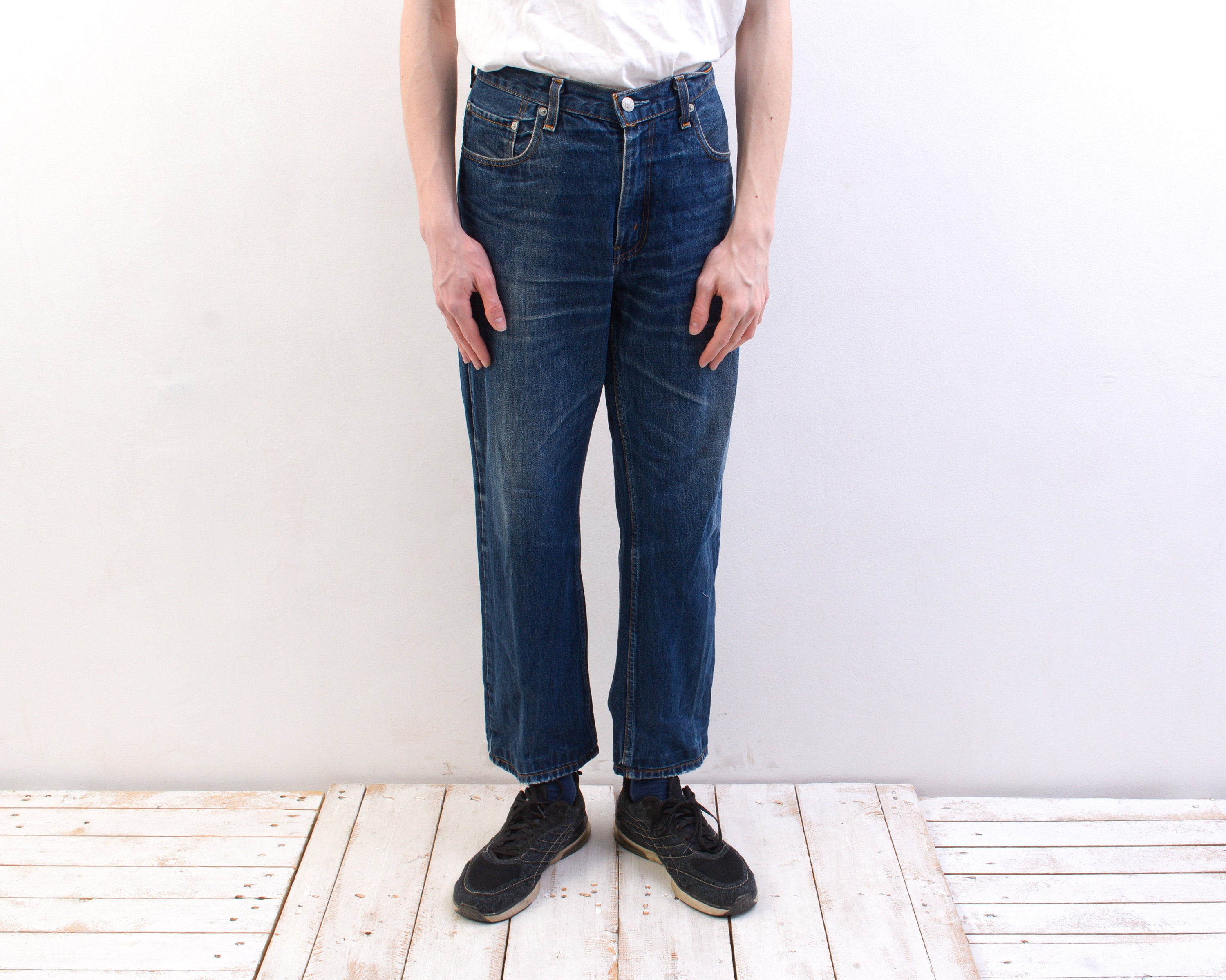 752 Vintage Mens W34 L30 Straight Jeans -