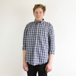 EDDIE BAUER Vintage 90&#39;s Men&#39;s Flannel Shirt, Medium Checked Long Sleeved Blue Button Up Lumberjack Top Retro Casual Tartan Hunter Plaid 0j