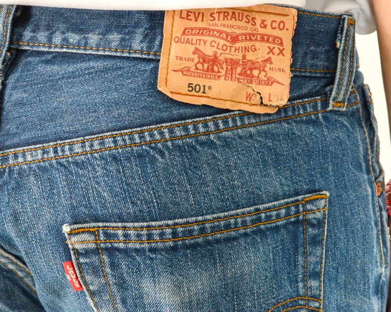 Vintage LEVI STRAUSS Men 501 W34 L32 Regular Fit Straight Blue Jeans