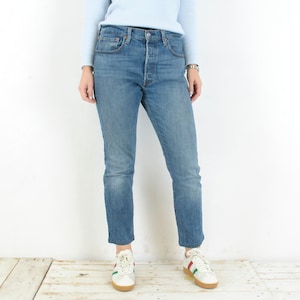 Vintage levi&#39;s strauss 501 s womens w30 l32 denim jeans, trousers pants straight high waisted regular fit button fly blue 501s jeans 3d