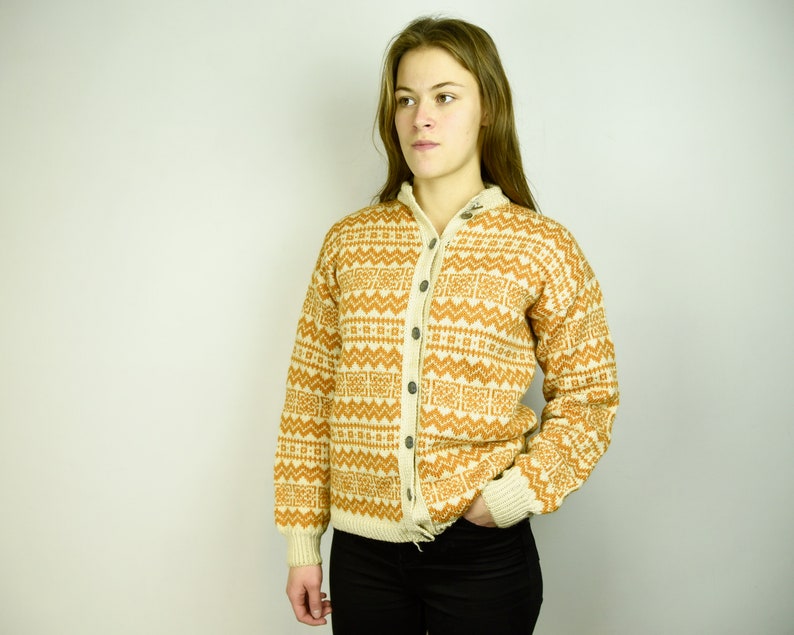 VINTAGE 1990/'s Women/'s Small Norwegian Icelandic Chunky Knit Wool Cardigan Scandinavian Sweater Orange Beige Fair Isle Button Up Jumper Top