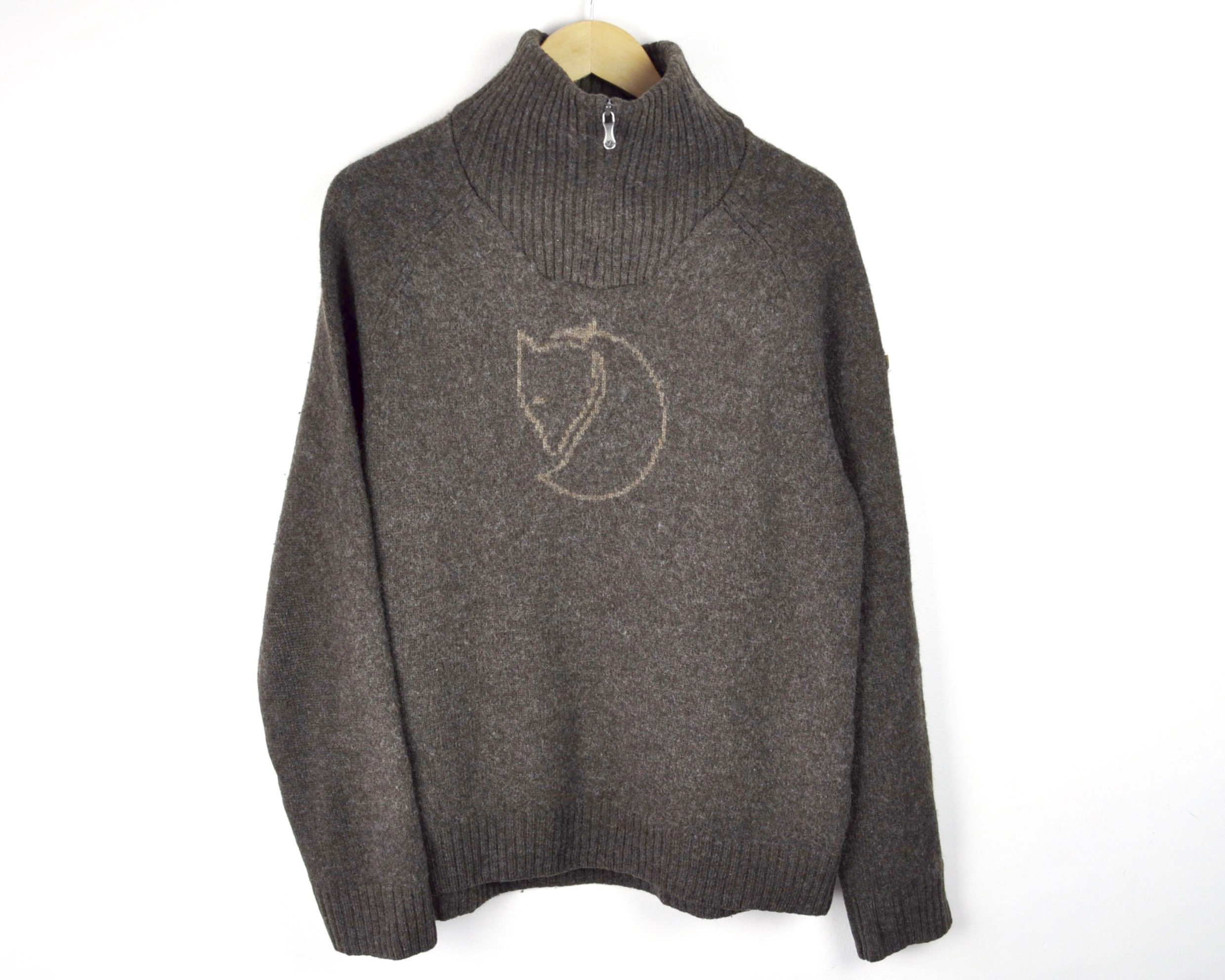 Fjallraven red fox sweater deals