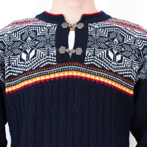 Vintage Men's M Merino Wool Jumper Pullover Sweater Norwegian Knit Nordic Top Knitted Norway Clasp Neck Retro Norway Navy Blue Red White 3v image 3